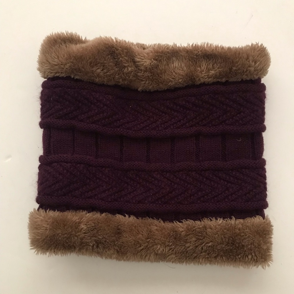 Plum Knit Faux-Fur Neck Warmer with Brown Trim